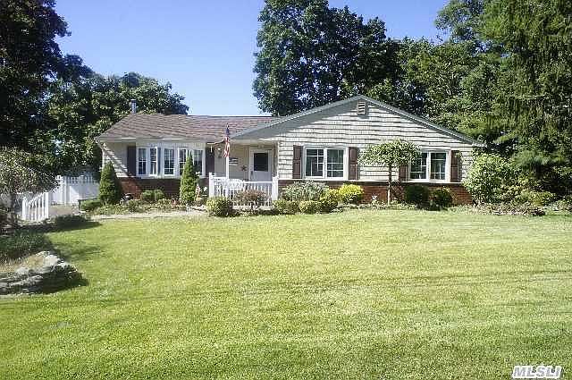 1st image of 20 Tangier Dr