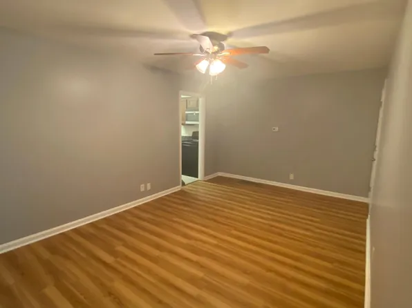 1441 N Forbes Rd #206, Lexington, KY 40511