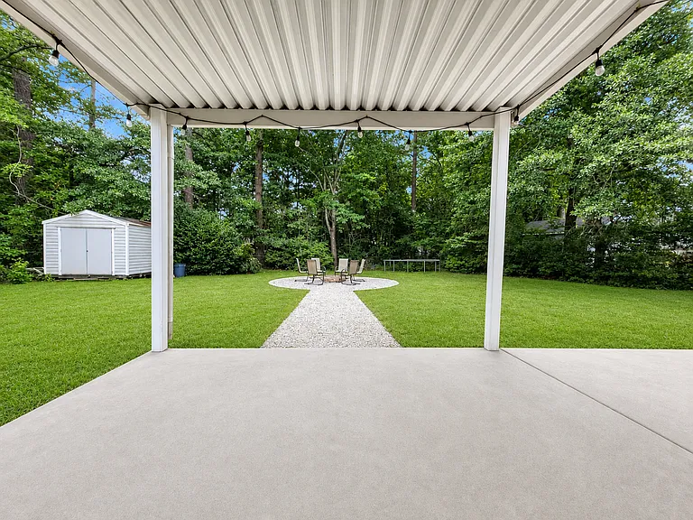 105 Silver Leaf Dr — Photo 3