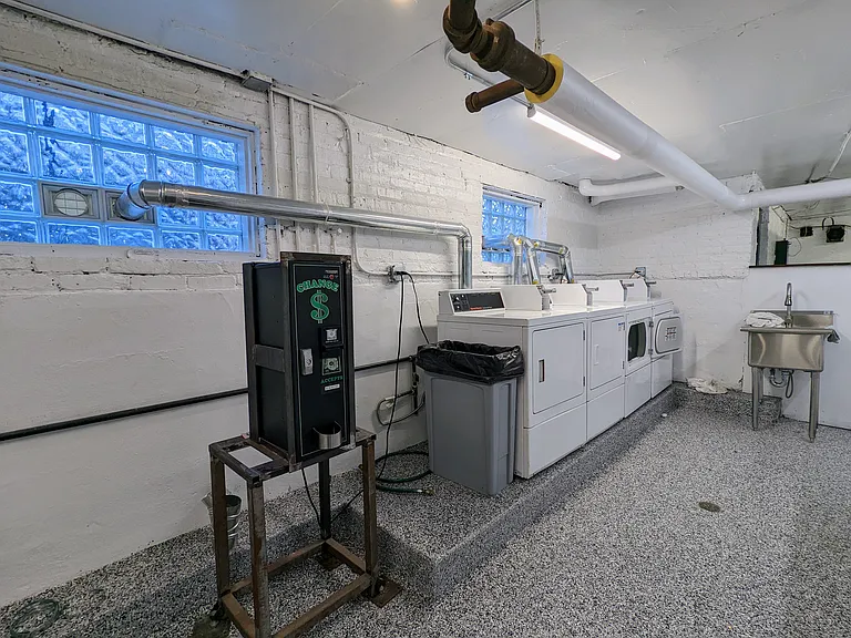 1944 N Spaulding Ave #2B — Photo 27