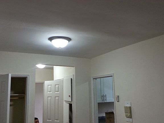 5th image of 13235 Sanford Ave APT 610