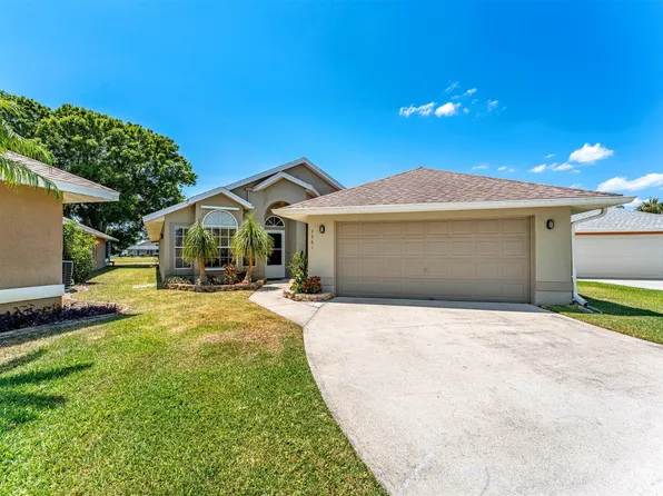 3961 Saint Armens Cir, Melbourne, FL 32934