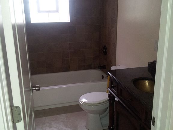 4th image of 2451 N 73rd Ave #G