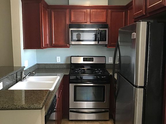 4th image of 4460 Euclid Ave Unit 10