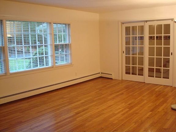 SUN FILLED LIVING ROOM