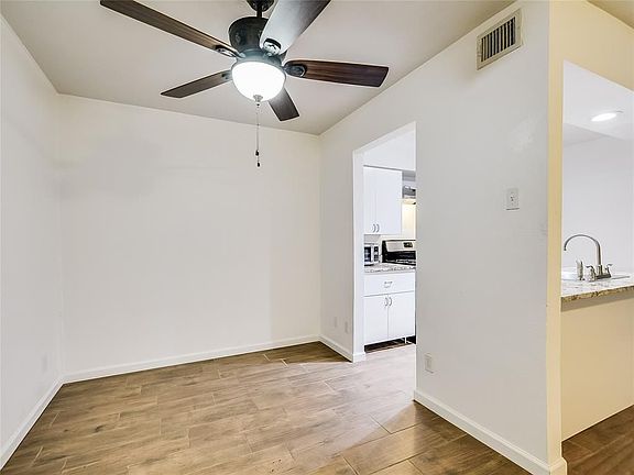 5th image of 2303 E Side Dr APT 112
