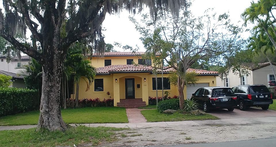 1st image of 722 Mendoza Ave
