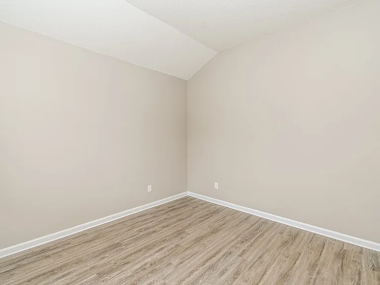 10324 Deep Creek Cv — Photo 14