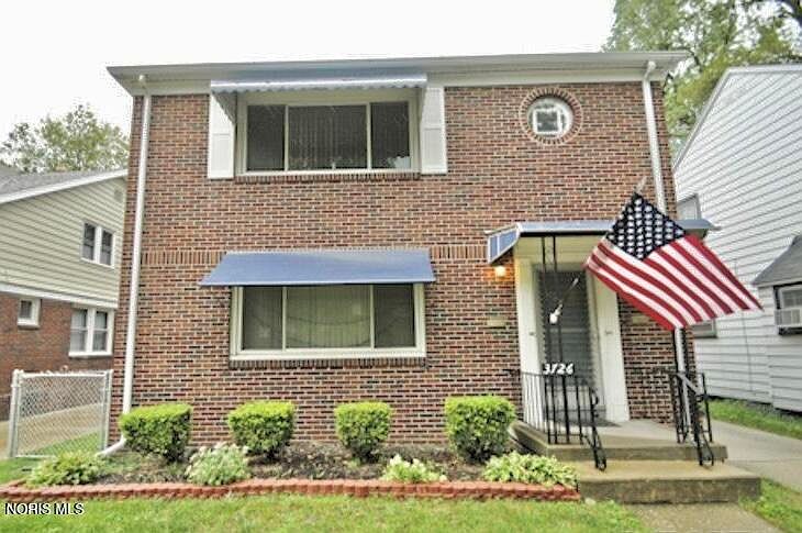 1st image of 3726 Douglas Rd