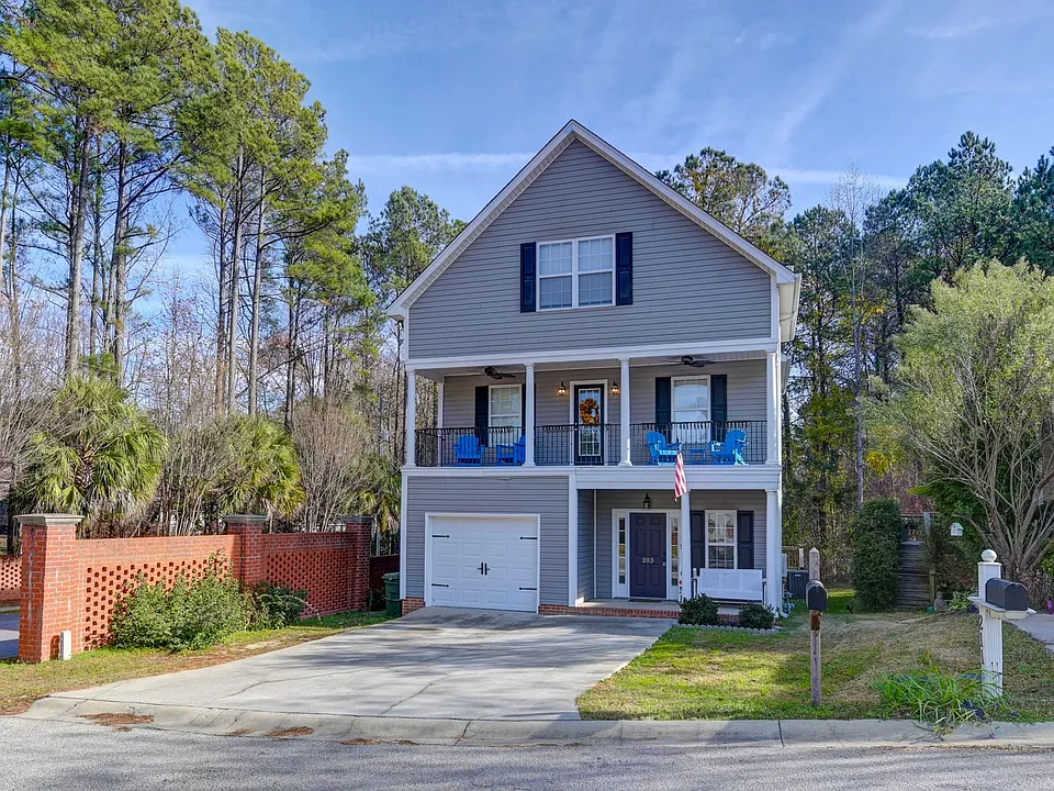 203 Naples Ave