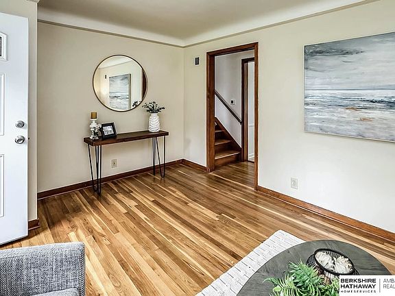 5th image of 3351 N 57th St