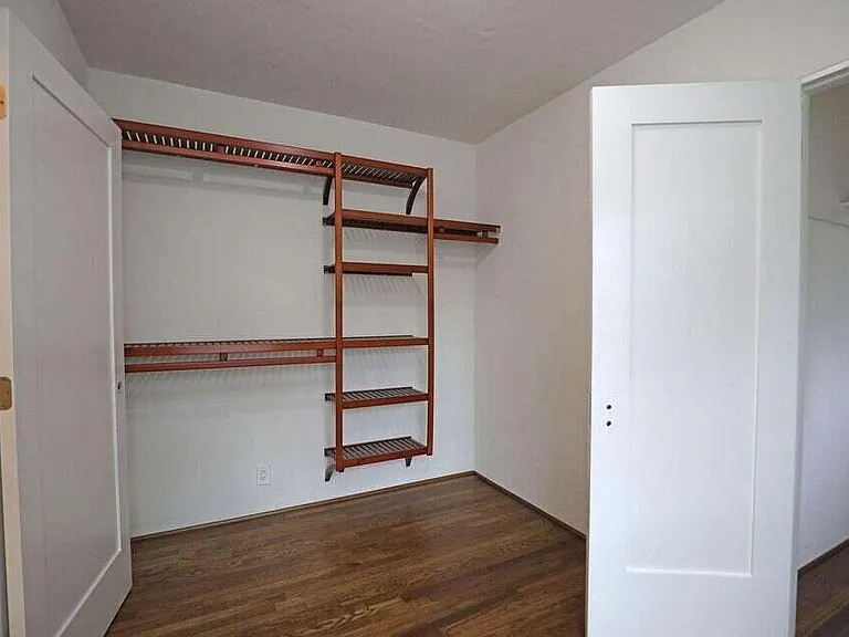 1447 S Jameson Ln — Photo 23