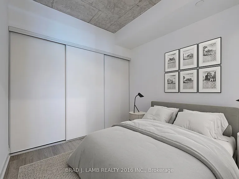 47 Mutual St #501 — Photo 5