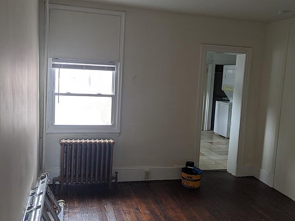 4th image of 2412 Frankford Ave