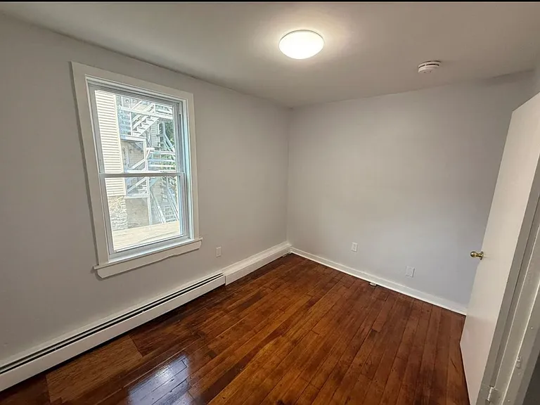 88 Cross St #2 — Photo 8