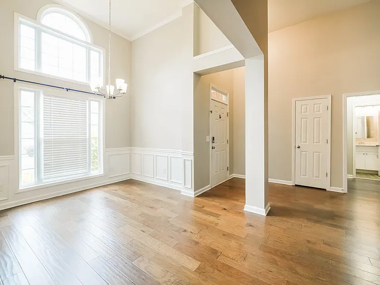 116 Freeman Forest Dr — Photo 6
