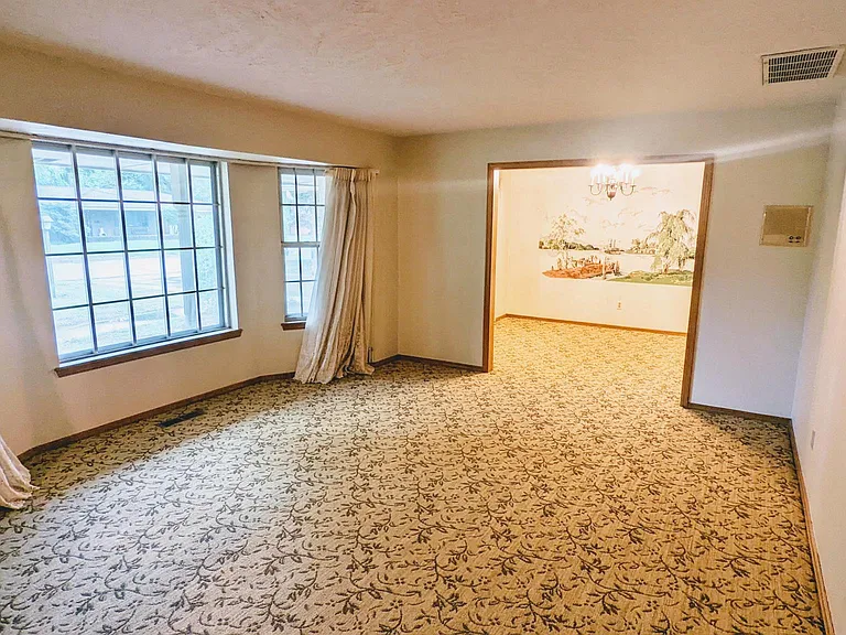 2657 Chateau Dr — Photo 53