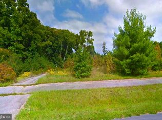 8811 Ox Rd, Lorton, VA 22079