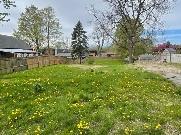 313 Buchanan St, Strathroy Caradoc, ON N7G 1K6