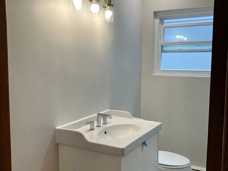 5016 W Cornelia Ave — Photo 7