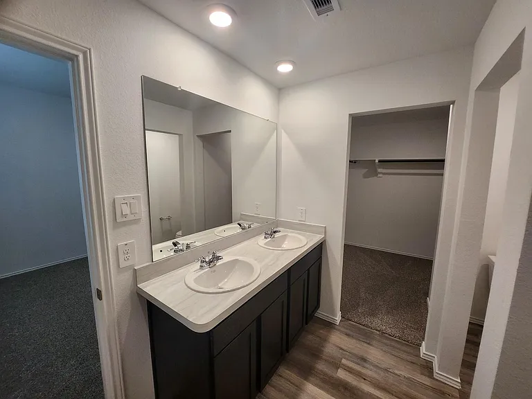 1135 Sultana Springs Ct — Photo 9