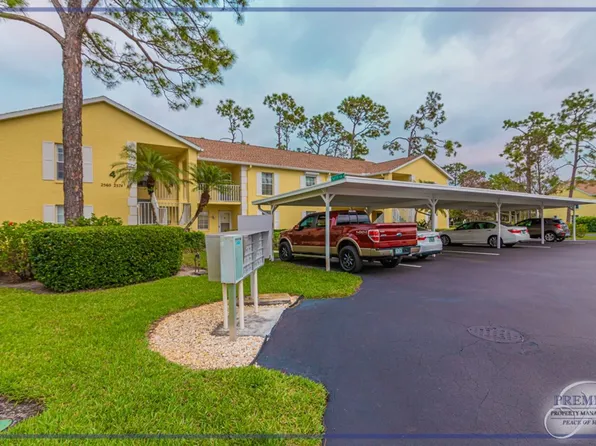 2562 Kings Lake Blvd, Naples, FL 34112