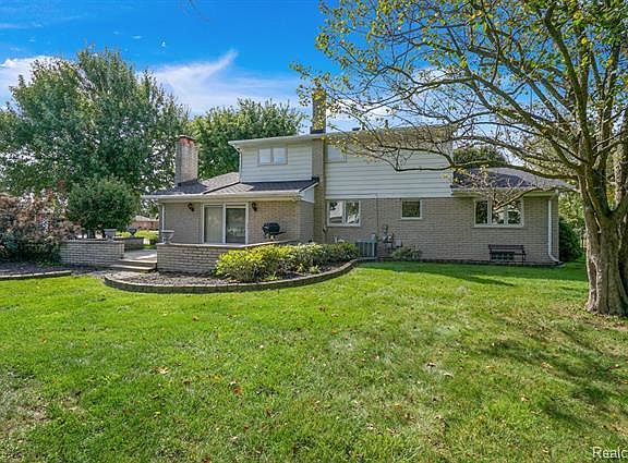 4th image of 39502 Tunstall Dr