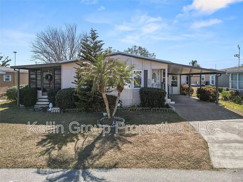 2 bed, 2.0 bath, 1352 sqft, $1,600 — Photo 1