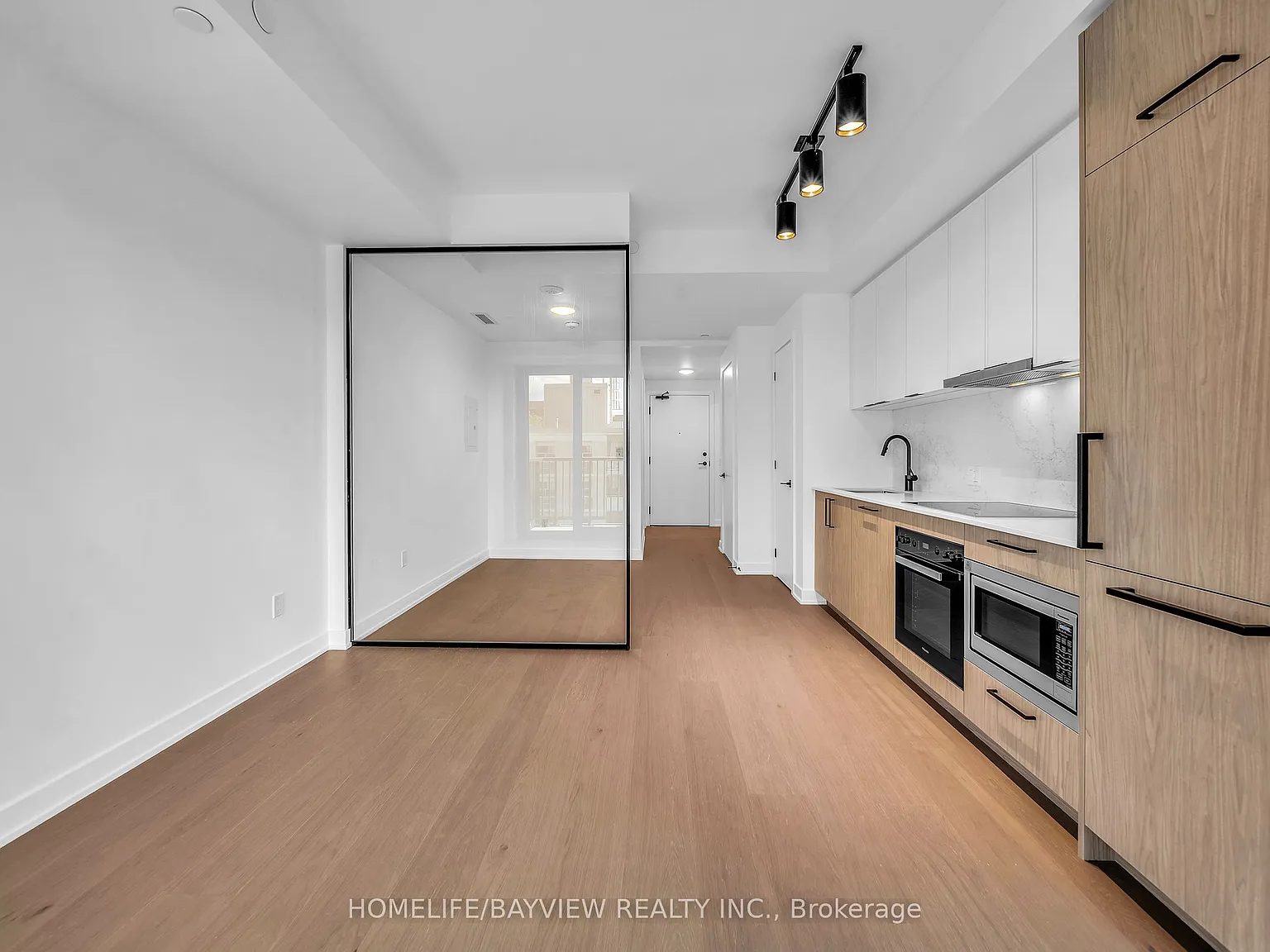 Studio, $2,050 — Photo 2