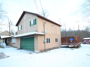 92 Breakneck Rd, Highland Lakes, NJ 07422