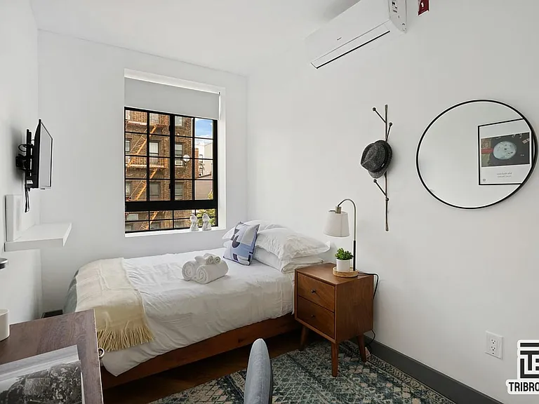 378 S 3rd St #2L — Photo 6