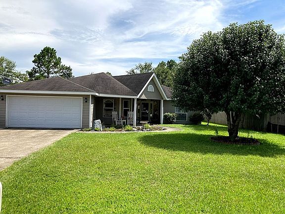 2nd image of 1813 Woodville Ln
