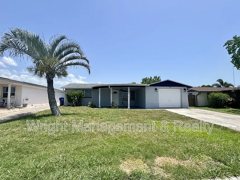 3716 Cedarwood Dr