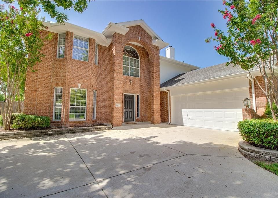 1st image of 827 Oak Hollow Ln