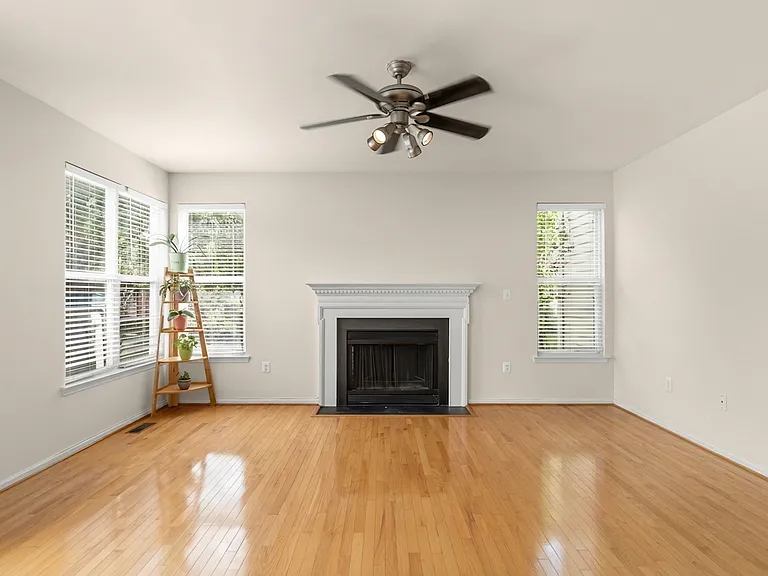 7707 White Willow Ct — Photo 8