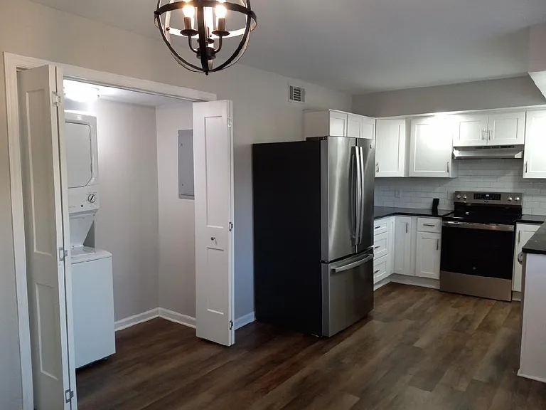 3608 Taft Hwy #B — Photo 2