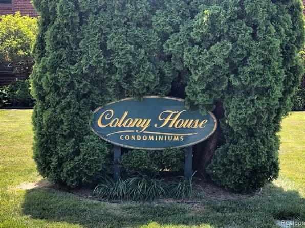 22671 Garrison St APT 205, Dearborn, MI 48124