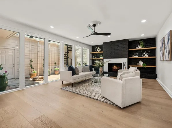 155 Sage Rd, Houston, TX 77056