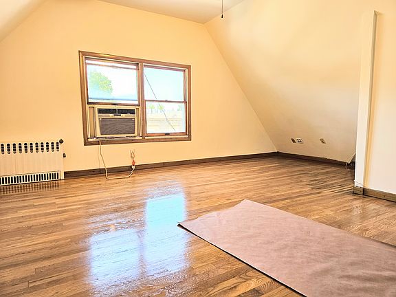 2nd image of 1524 59th St Floor 3