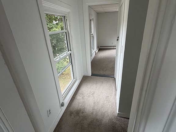 3rd image of 75 Tandberg Trl #2