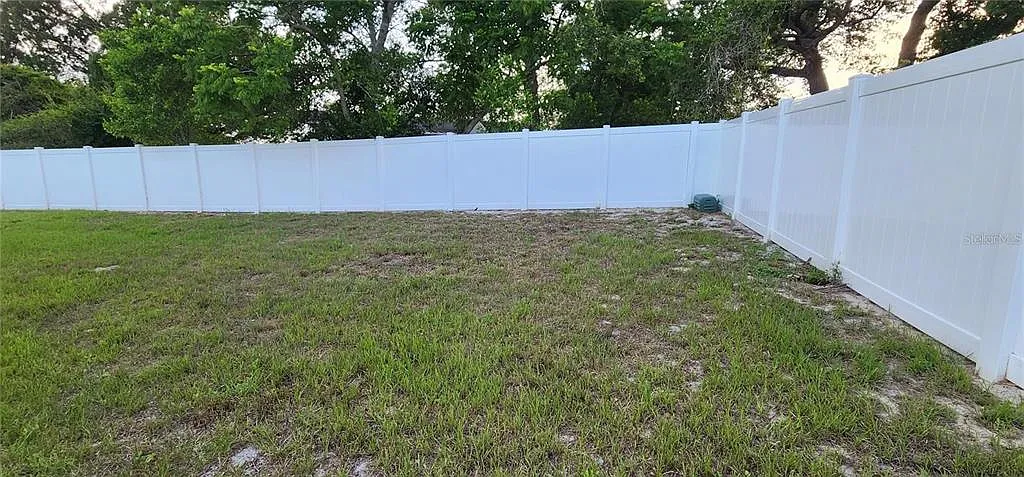 3 bed, 2.0 bath, 1478 sqft, $2,050 — Photo 2