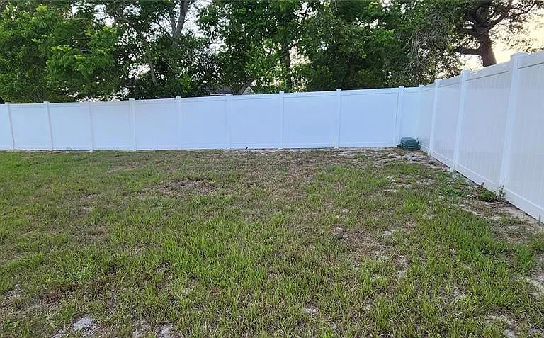 2408 Kimberly Dr — Photo 2
