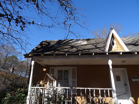 2nd image of 229 Reynolds Ave