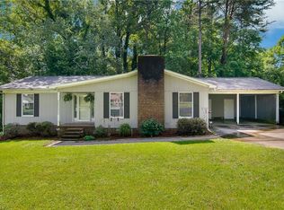405 Rollingwood Rd, Jamestown, NC 27282