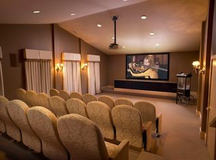 17W714 Butterfield Rd APT 211, Oakbrook Terrace, IL 60181