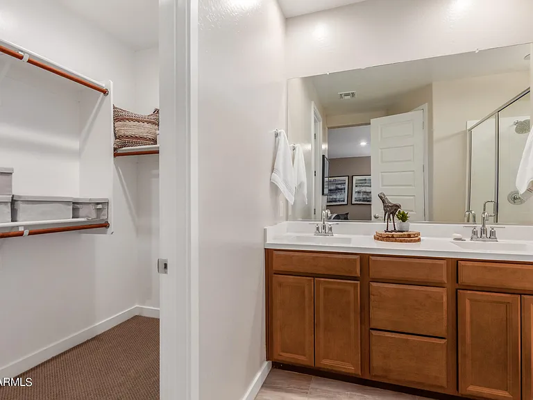 43 E Capricorn Way — Photo 17