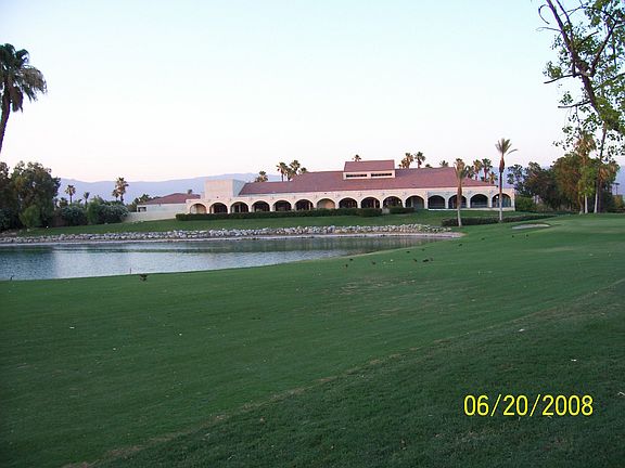 Club house Patio & Dinning