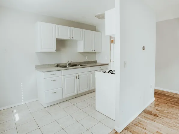 2212 Bryant Ave S, 2212 Bryant Ave S APT 201, Minneapolis, MN 55405