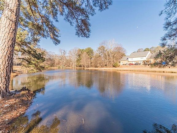 4th image of 250 Cleveland Rd APT 228