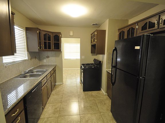 4th image of 7129 N 26th Dr